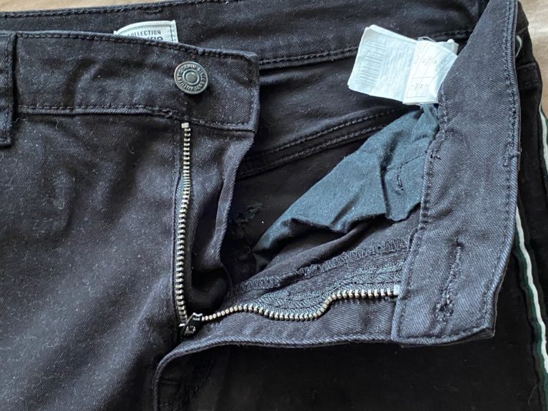 pantalonNoirRayéCote