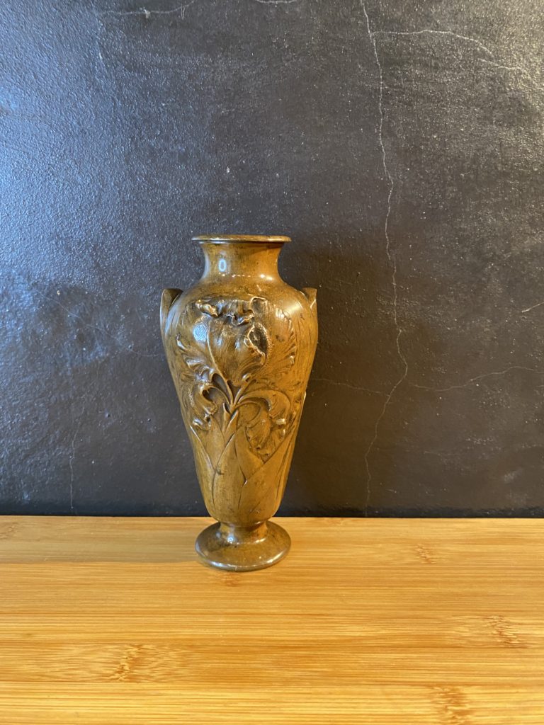 vasebronze