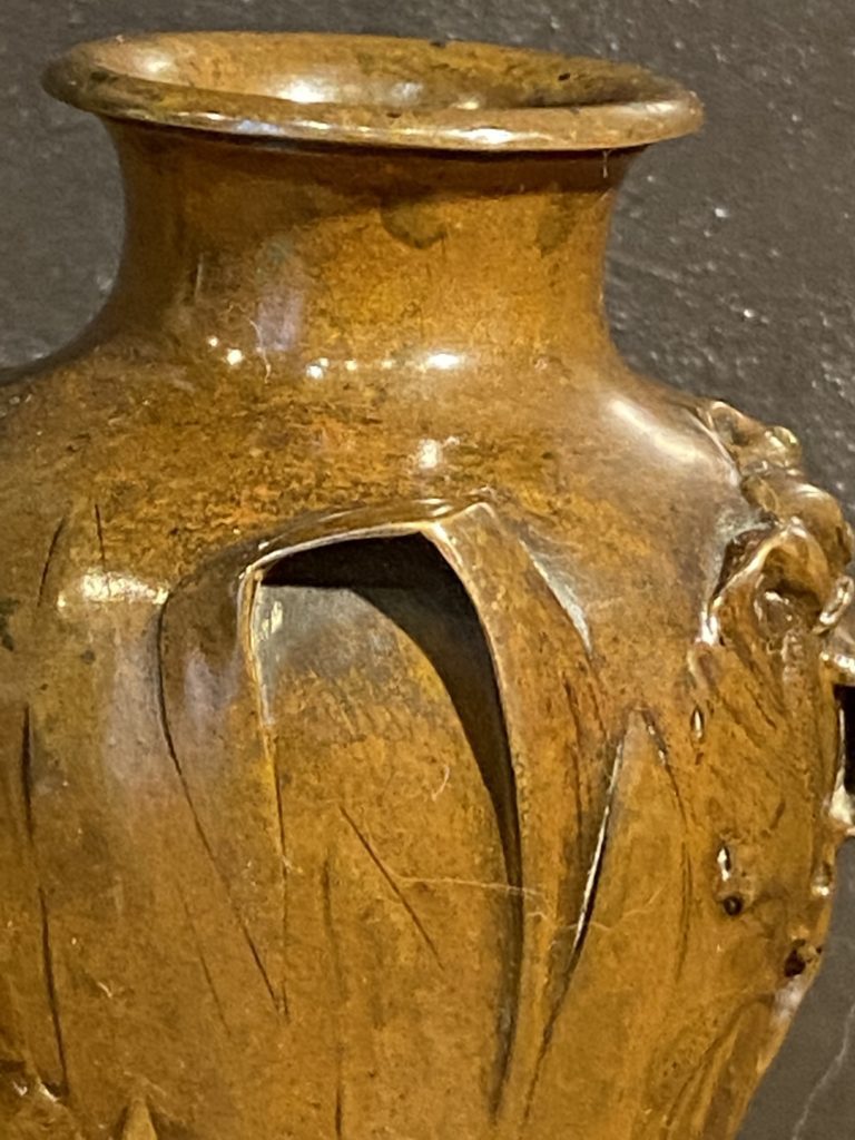 vasebronze13