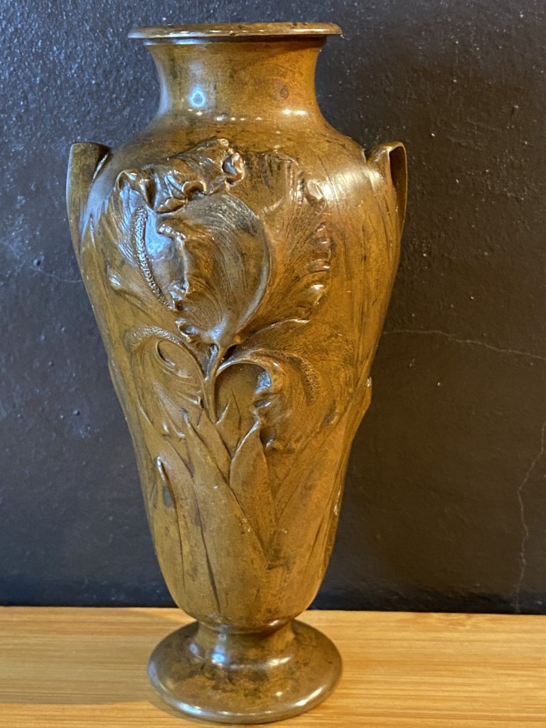 vasebronze3