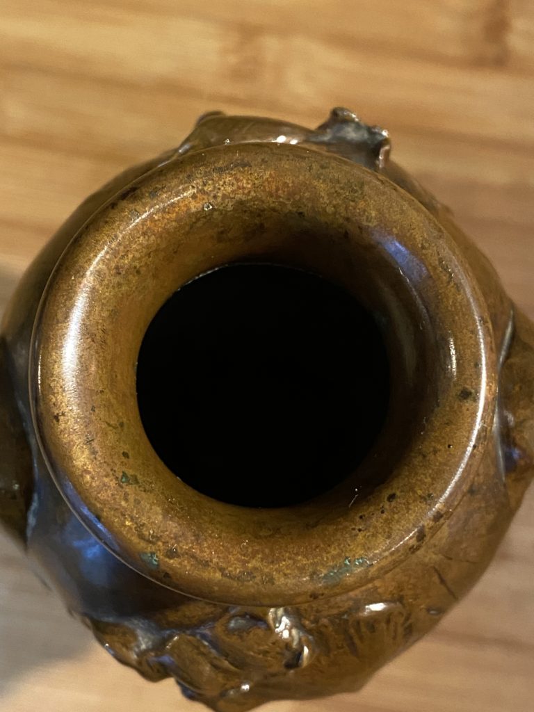 vasebronze6