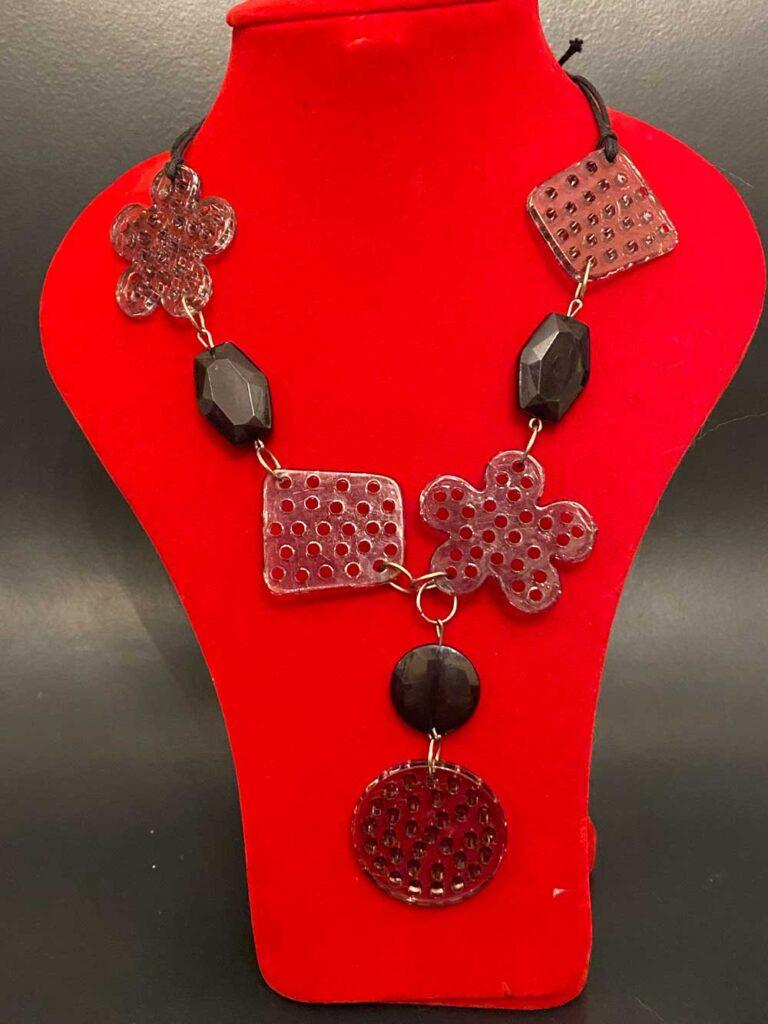 collier formes géométriques