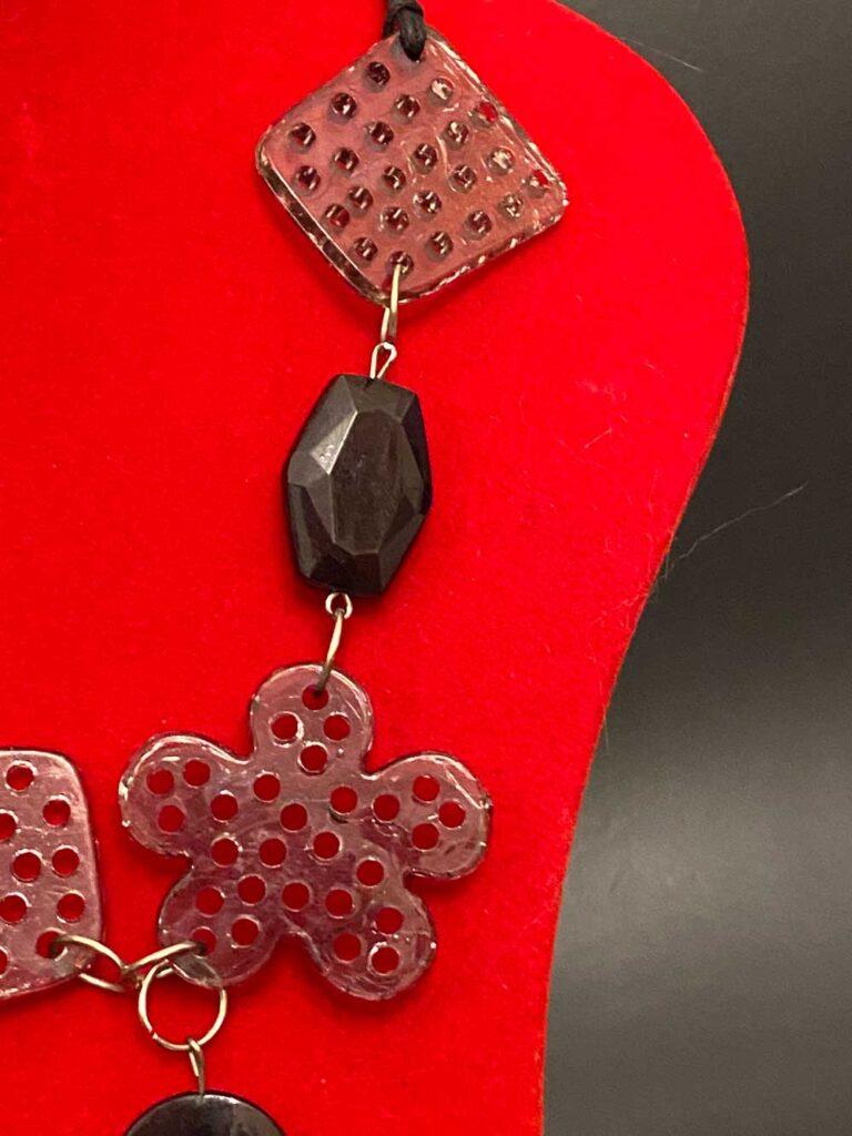 collier formes géométriques