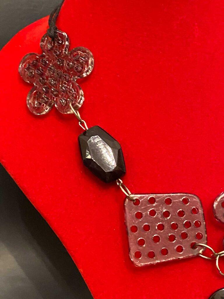 collier formes géométriques