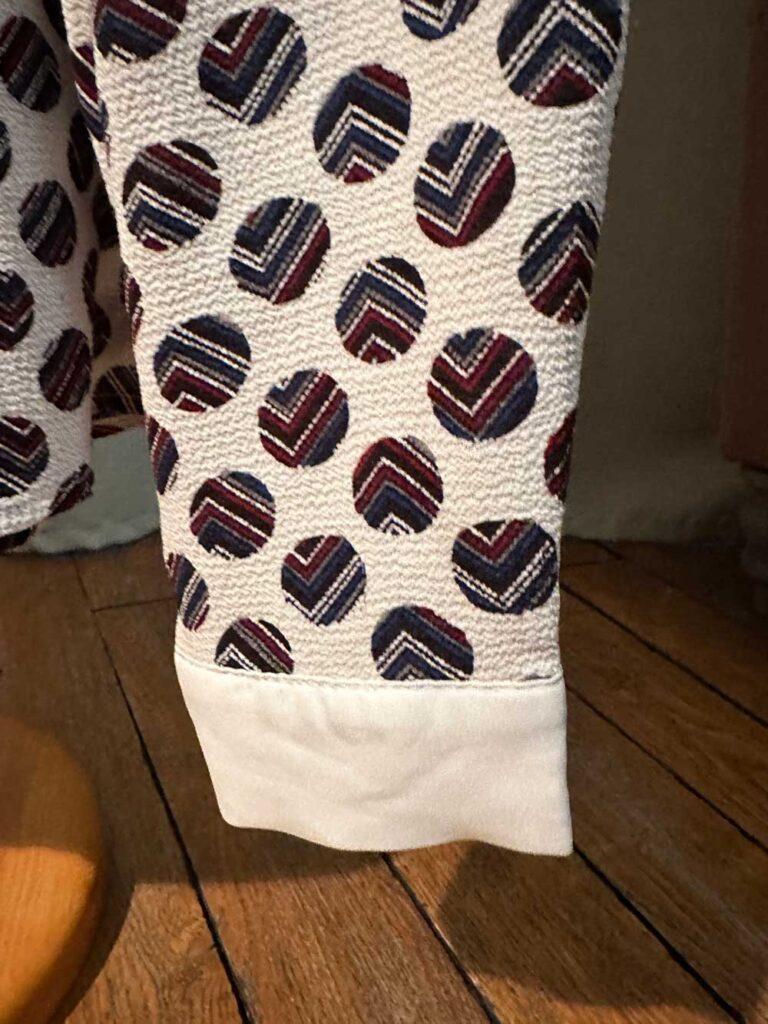 blouse blanche à motifs t.36