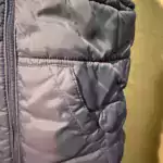 blouson/doudoune sans manches à capuche 2 ans