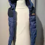 blouson/doudoune sans manches à capuche 2 ans