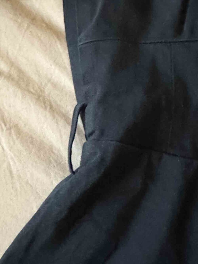 Robe Noire Zara épaules bouffantes taille 34 XS