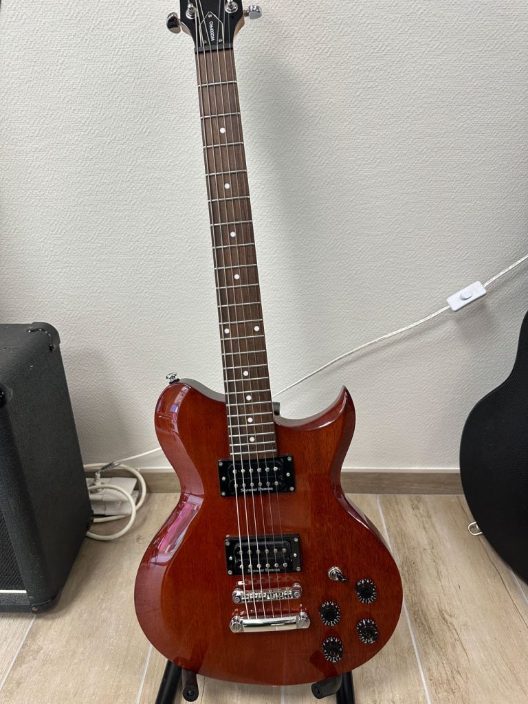 guitare électrique Washburn