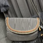 pochette en satin et perles Germaine Monteil