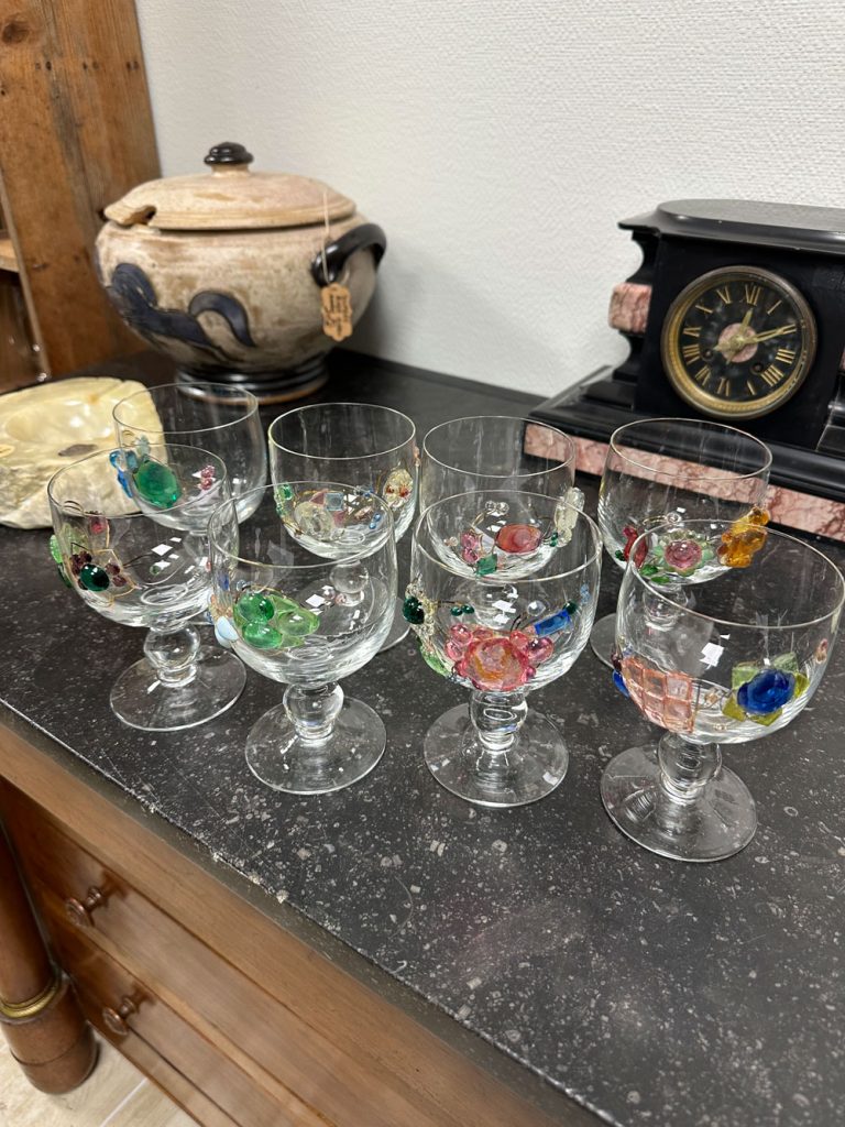 verres décorés motifs fleurs