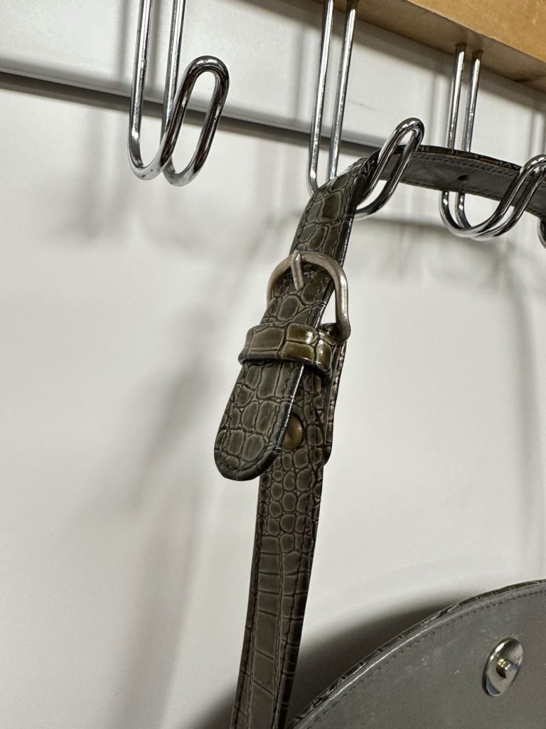 Sac Courrèges cuir croco vert vintage