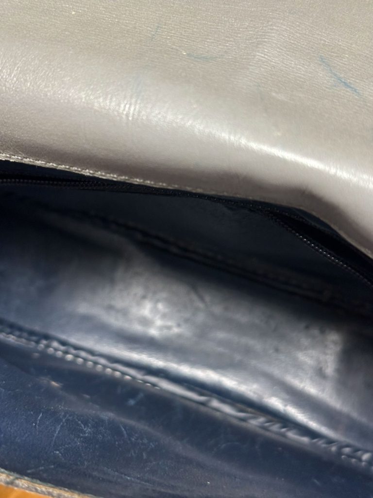 Sac Courrèges cuir croco vert vintage