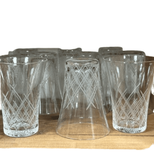 Lot de 10 petits verres / verrines gravés vintage