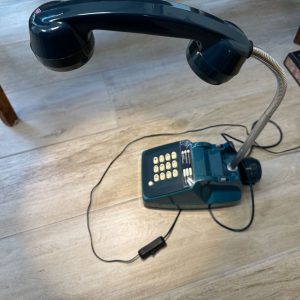 Téléphone vintage lampe