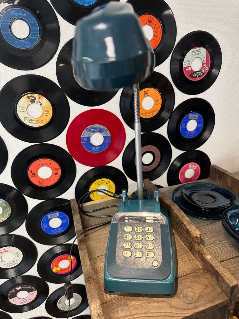 Téléphone vintage lampe