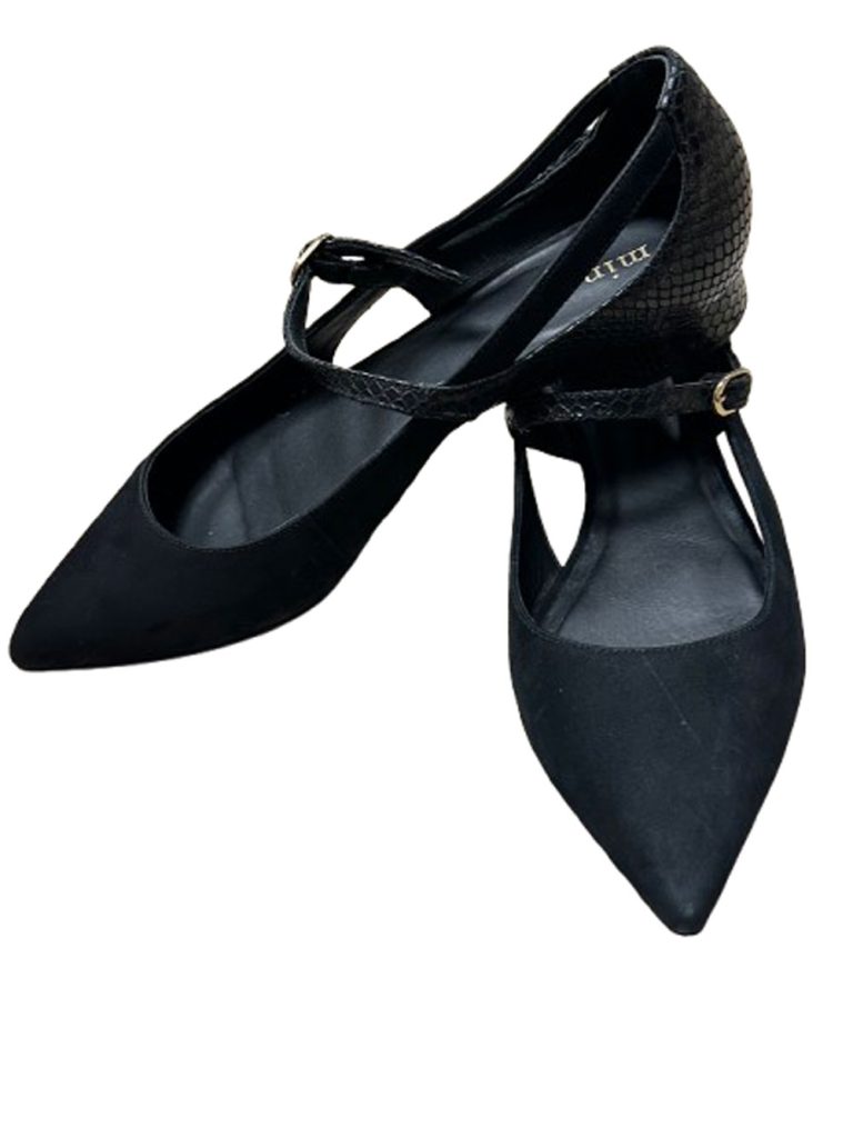chaussures ballerines en cuir noir minelli 39