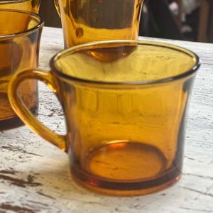 petites tasses duralex ambrées vintage