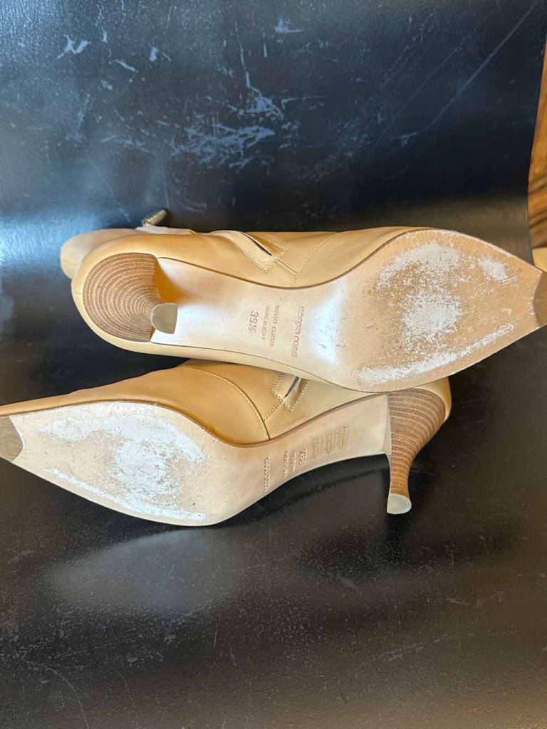 Bottines cuir beige Sergio Rossi seconde main
