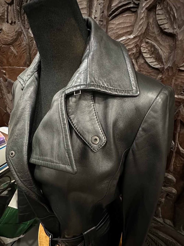 blouson perfecto cuir noir Max Mara Weekend seconde main