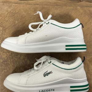 baskets Lacoste blanches seconde âme