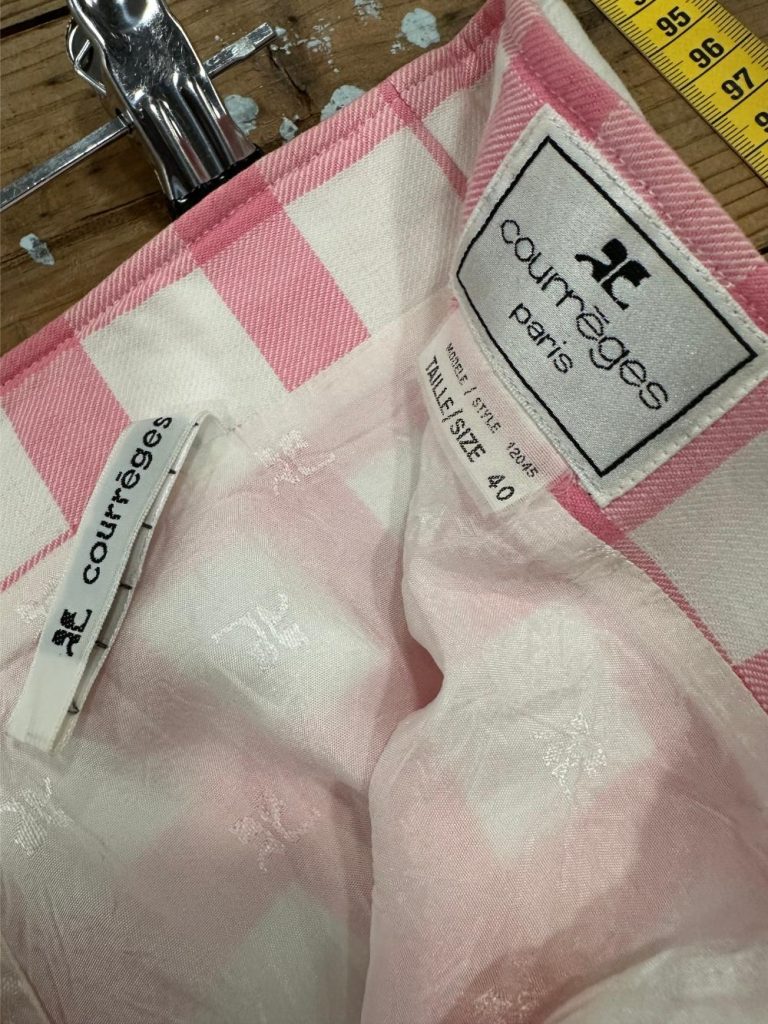 ensemble COURREGES vintage jupe et veste blanc et rose à carreaux seconde main