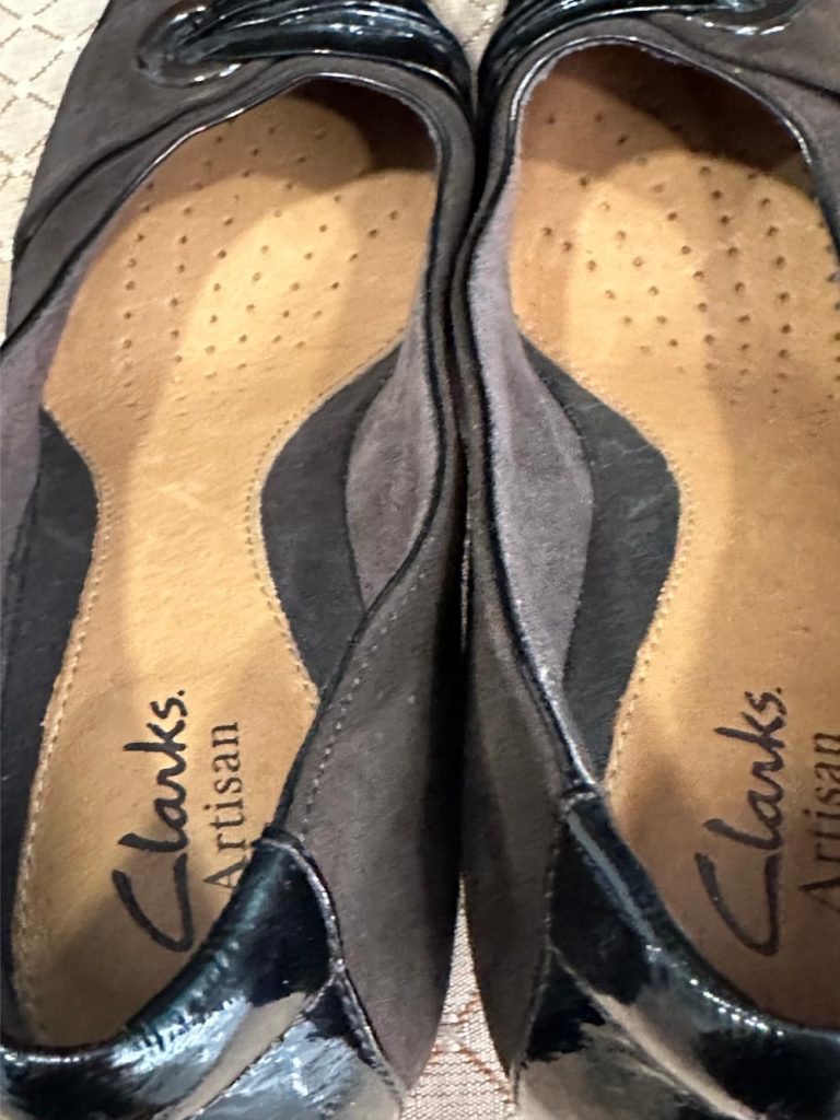 escarpins chaussures à talons marron Clarks seconde main