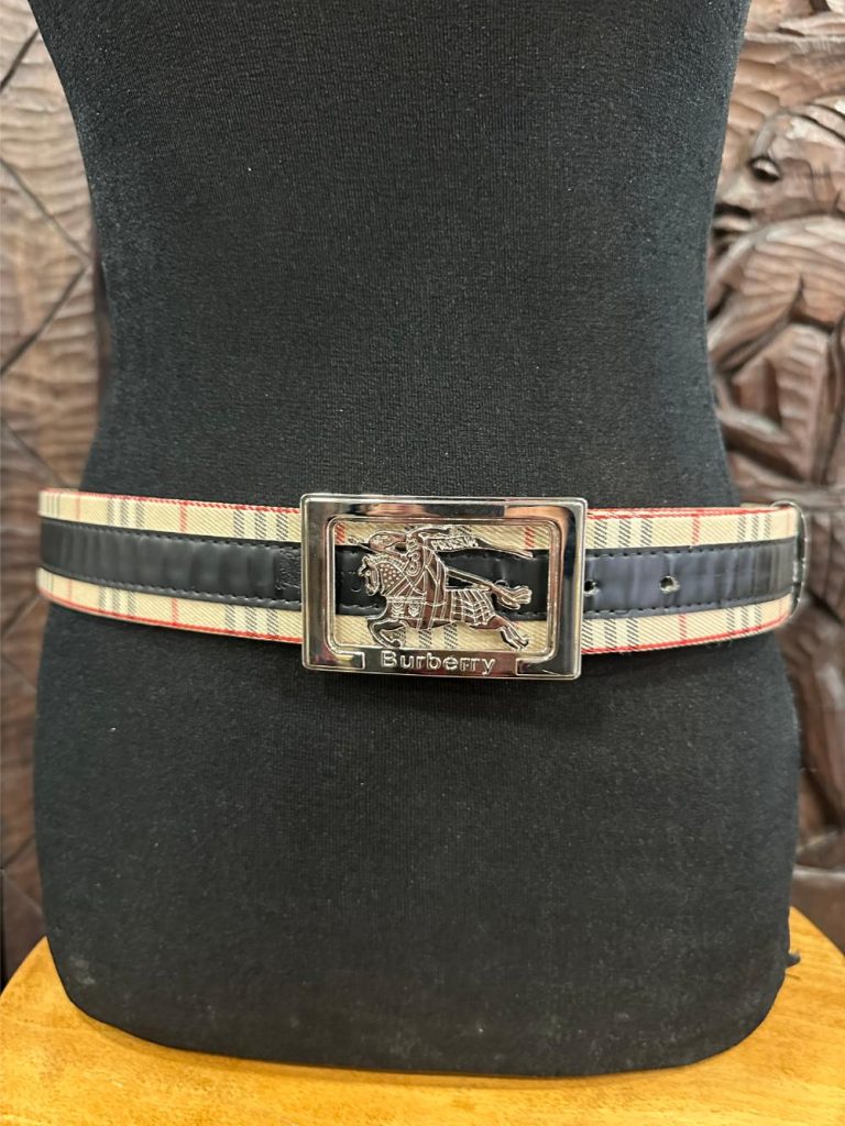 Ceinture Burberry classique à motif Nova Check friperie en ligne