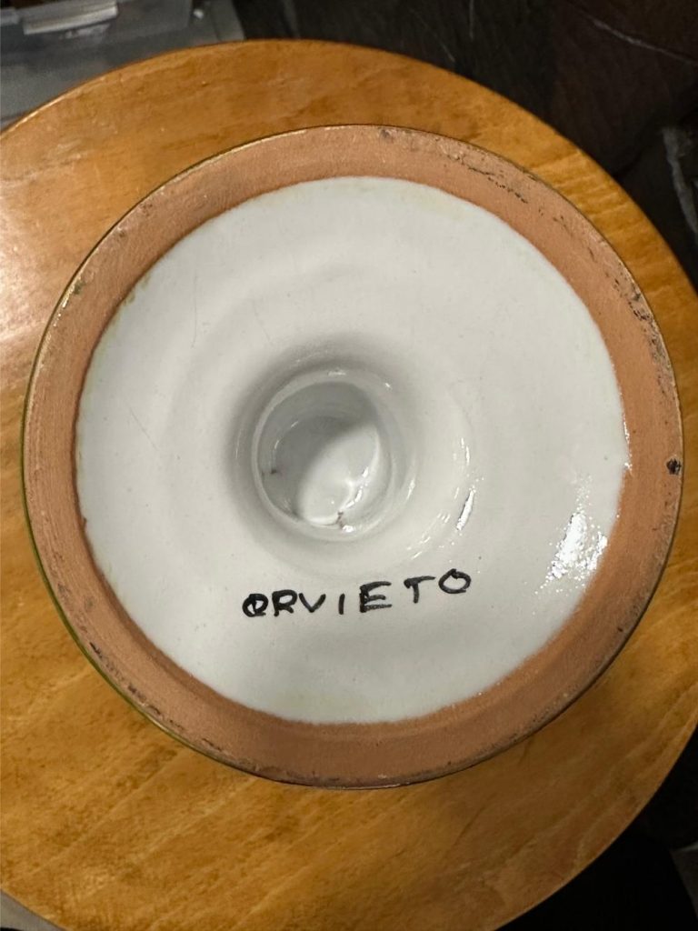 vase/pichet en majolique d'orvieto brocante en ligne