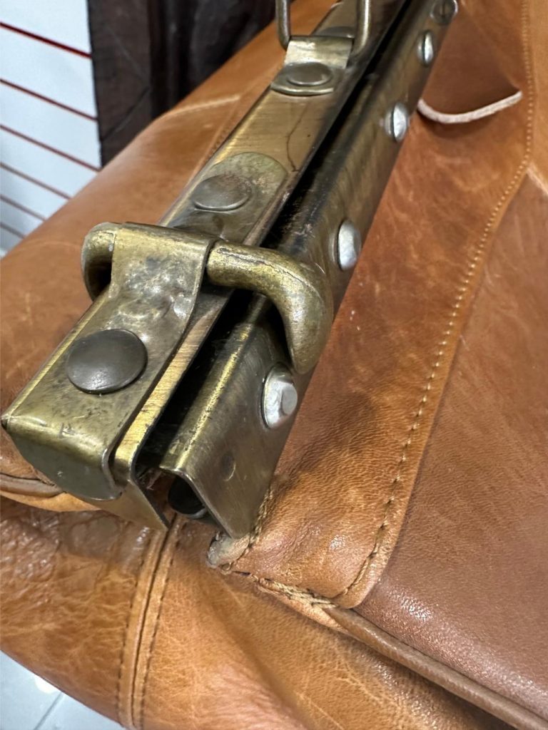 sacoche médecin cuir vintage seconde main