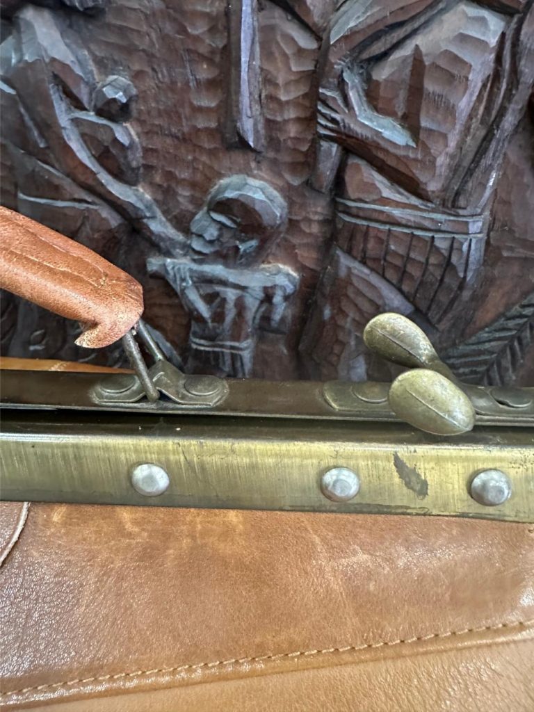 sacoche médecin cuir vintage brocante en ligne