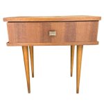 Table de chevet vintage scandinave — style teck, années 60-70 seconde âme brocante en ligne