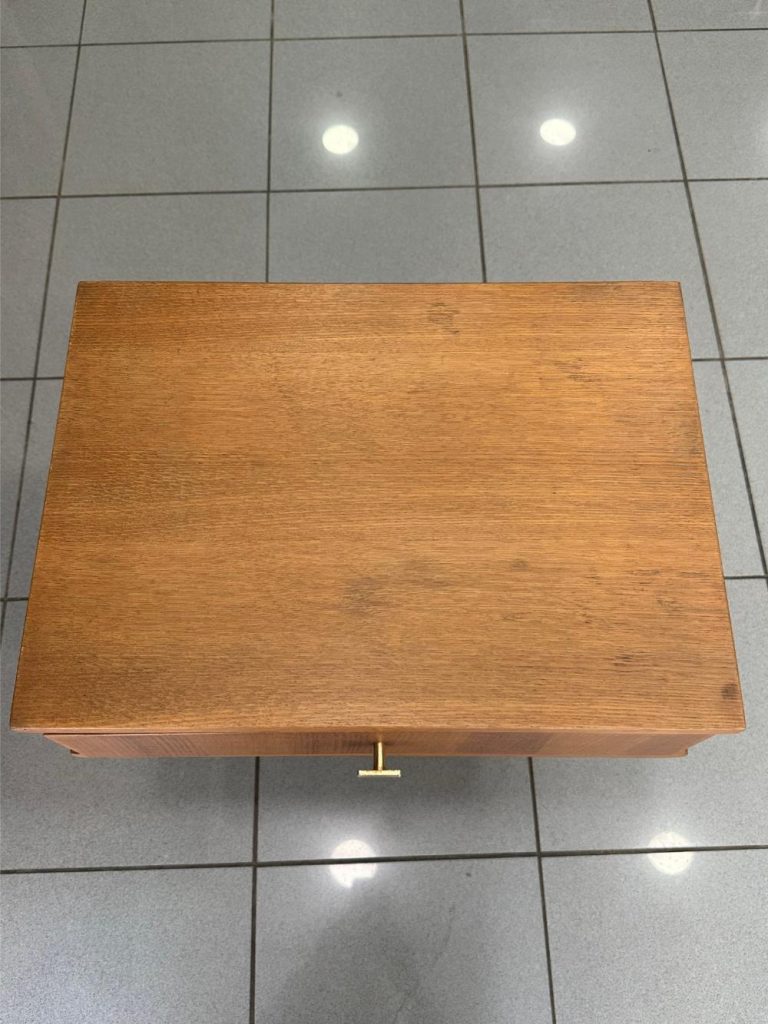 Table de chevet vintage scandinave — style teck, années 60-70 seconde âme brocante en ligne