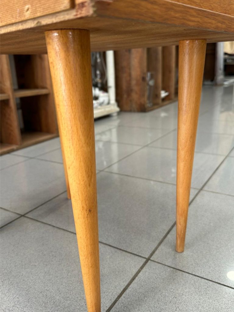 Table de chevet vintage scandinave — style teck, années 60-70 seconde âme brocante en ligne