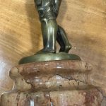 Paire de statuettes musiciens en bronze et marbre rouge brocante en ligne