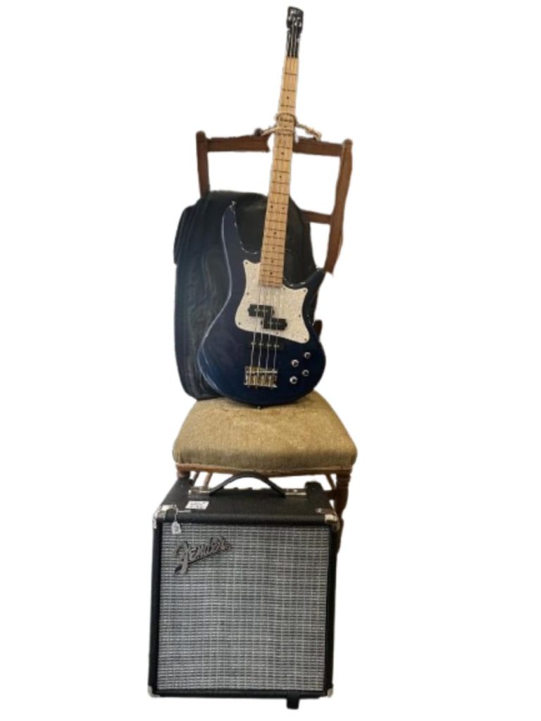 Basse IBANEZ + Ampli FENDER