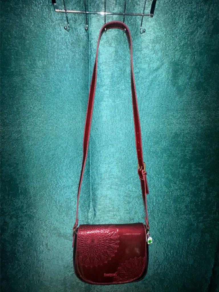 Sac à bandoulière Desigual Bordeaux Verni friperie en ligne