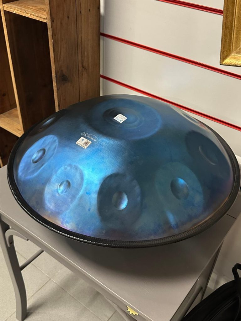Handpan AsTeman 10 notes bleu seconde main instruments de musique