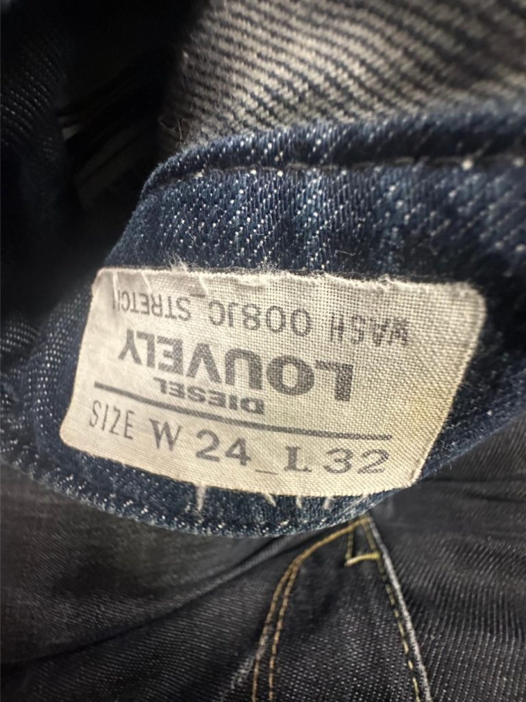 Jean Diesel Louvely bootcut taille basse W24 L32, brut foncé, vintage Y2K friperie en ligne