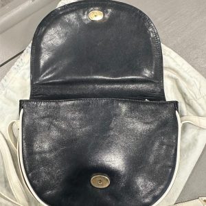 Sac bandoulière Charles Jourdan Paris vintage années 80 – cuir bleu marine & blanc friperie en ligne seconde âme